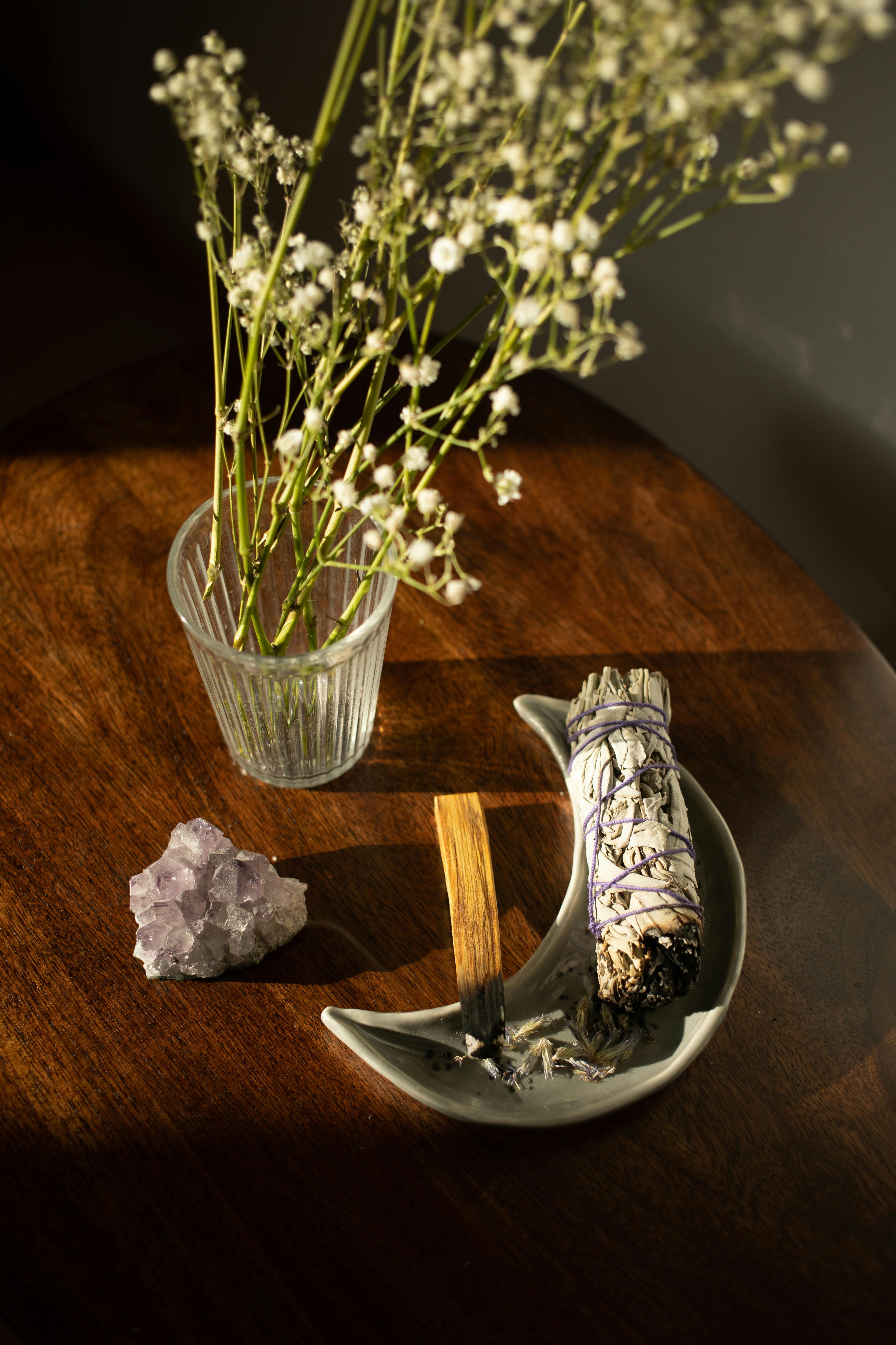 Premium table decoration arrangement for modern interiors